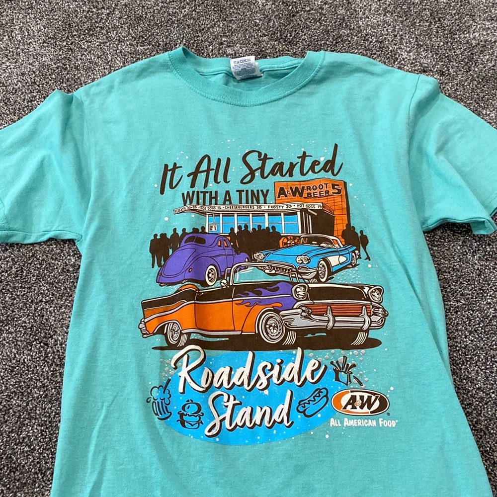 Size Small A&W T-Shirt